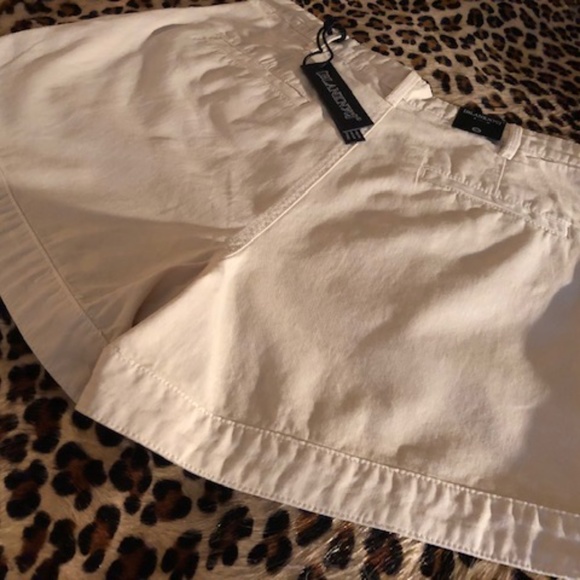 Women's Blank NYC Light Tan Shorts Size 29 - Picture 3 of 11